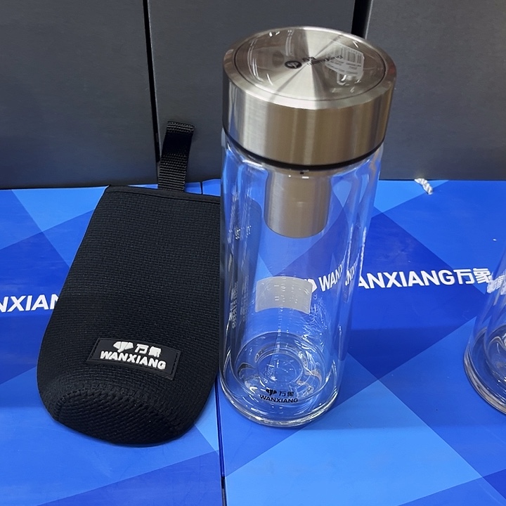 万象双b303r-370。杯套