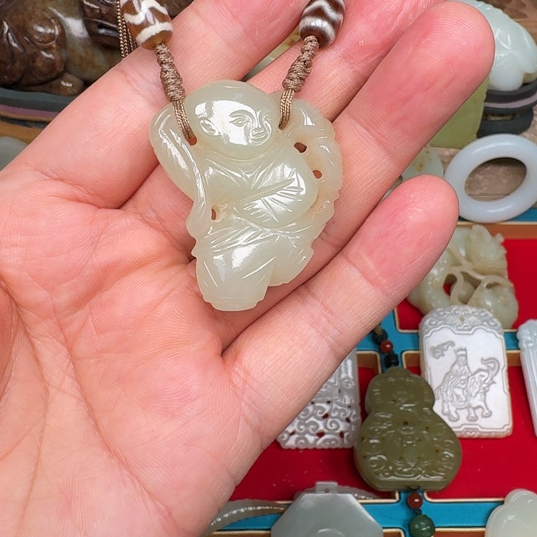 和田玉未镶嵌挂件