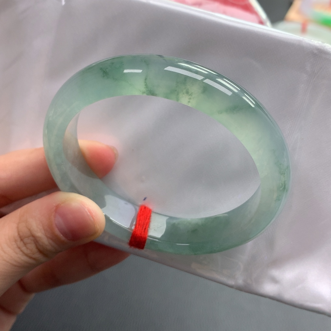 翡翠未镶嵌手镯15号贵妃