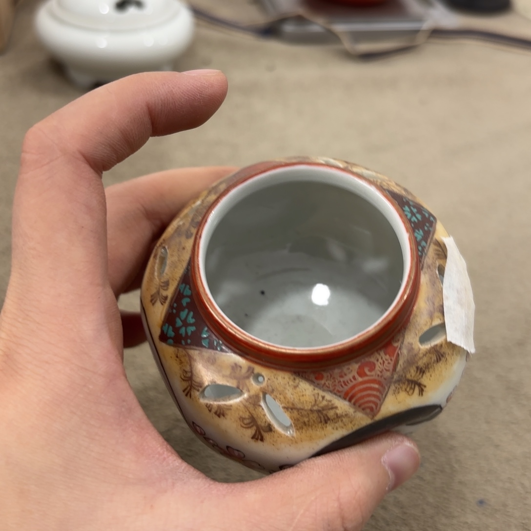 瓷片非常好看漂亮的物品 