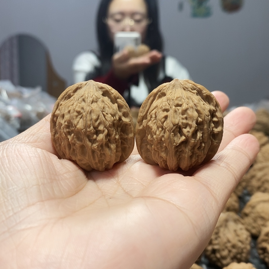 桃核吊坠石狮子34