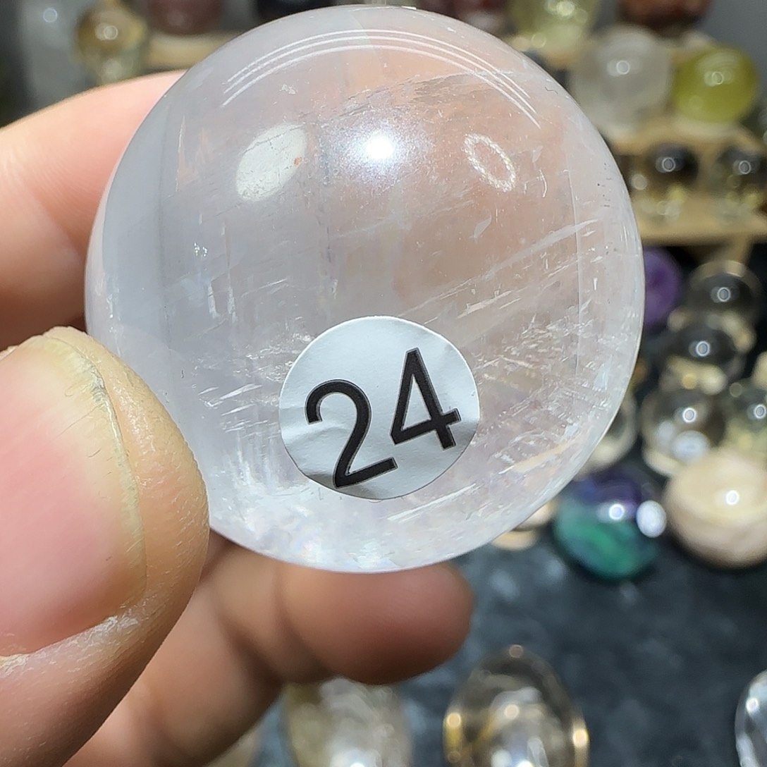 珠宝半成品水晶未镶嵌白冰洲24