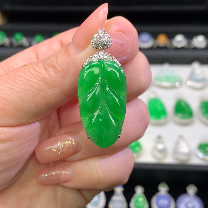 翡翠吊坠(不含链)18K金镶嵌平**乐