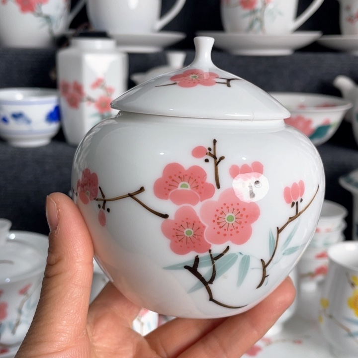 景德镇陶瓷茶叶罐