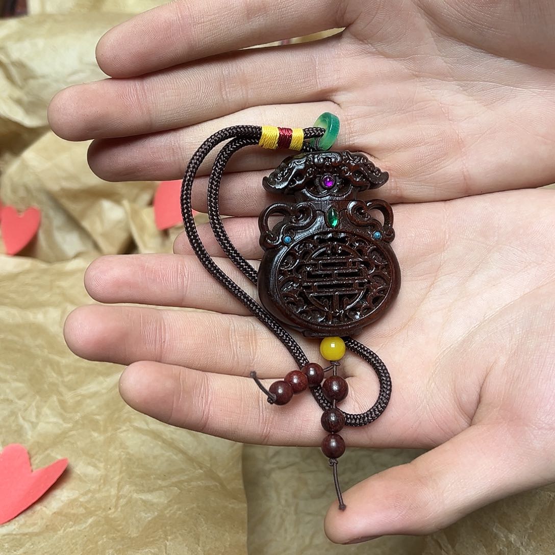 大叶紫檀（黑酸枝木类）