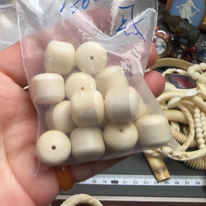 贝壳老型散珠子打包