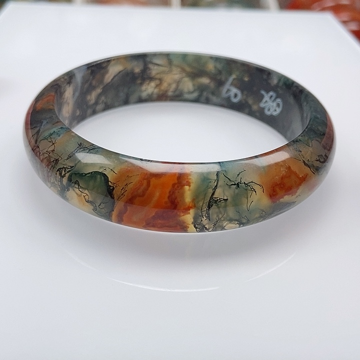 手镯玛瑙/玉髓未镶嵌周****⁵