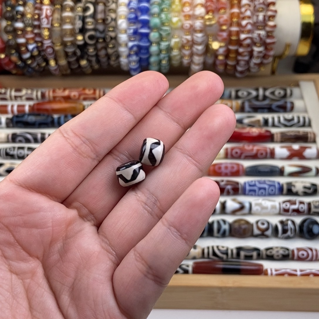 T****玛瑙/玉髓未镶嵌散珠