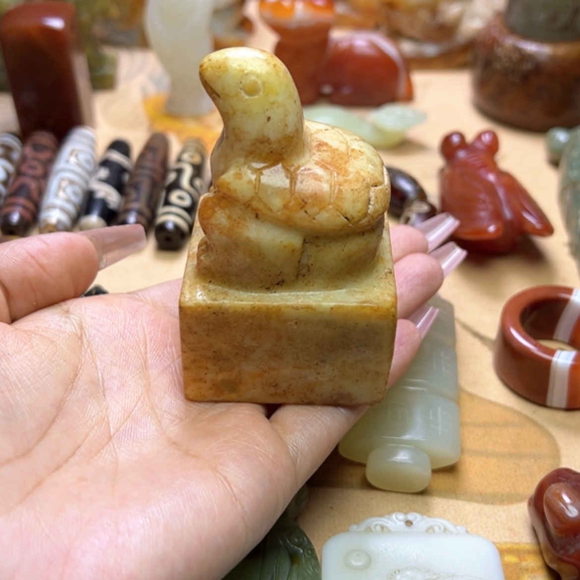 【闪购商品】蛇纹石玉颈饰未镶嵌