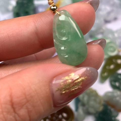 翡翠颈饰未镶嵌翡翠