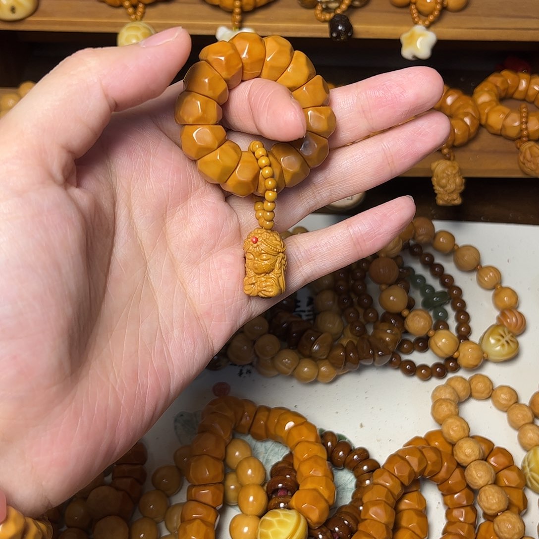 柒***年木质非金属天然猴头