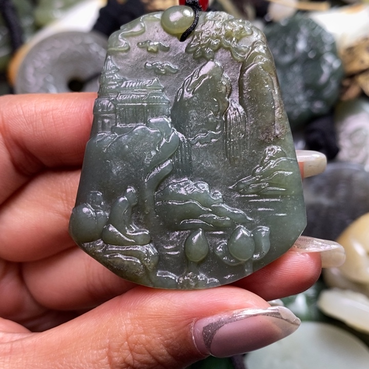 和田玉颈饰未镶嵌