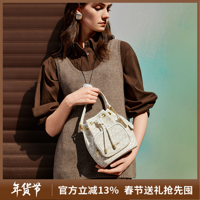 NU纽芝兰浪花水桶包2025春夏新款高级感手提女包通勤单肩斜挎包