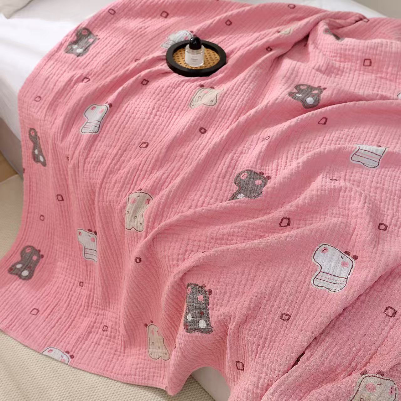 【卡皮巴拉粉色】高端定制舒适透气卧室多功能床盖1.5*2