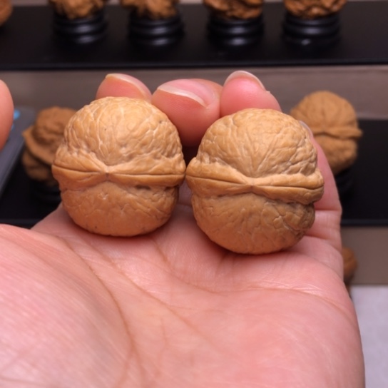 文玩核桃把件碧海龙珠2