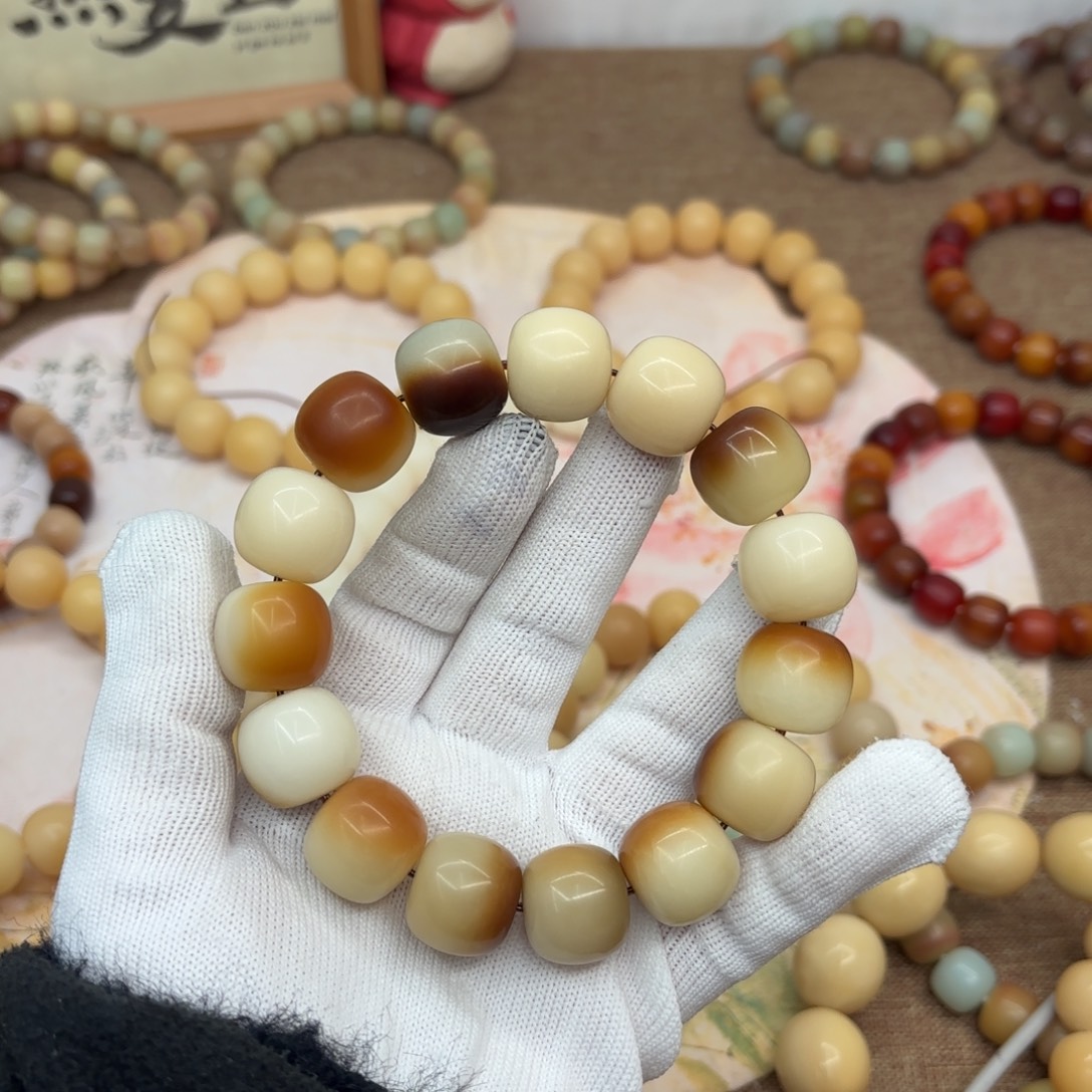 菩提根/象牙果吊坠18干磨瑕疵落地果369