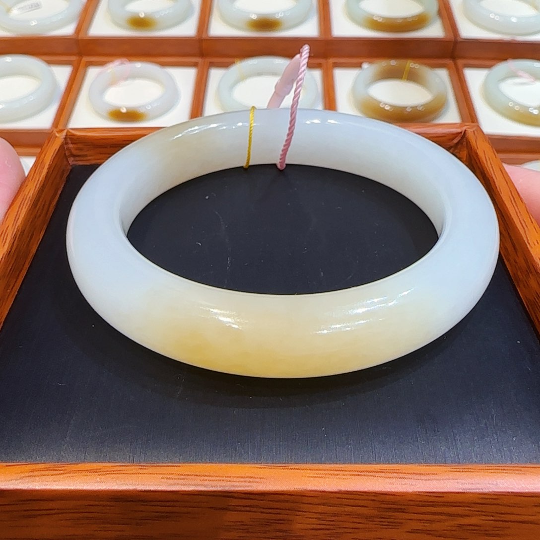 和田玉手镯未镶嵌冰黄糖羊脂白玉56 57 58