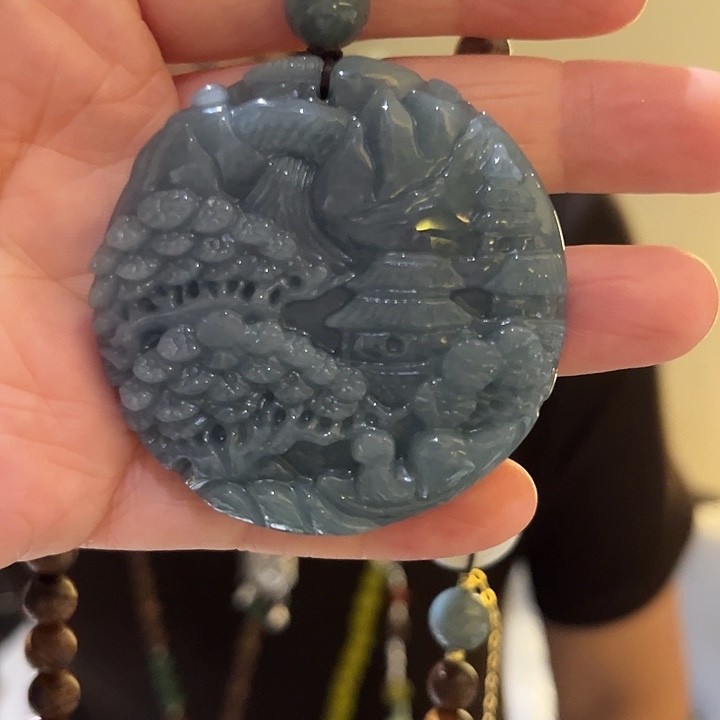 颈饰未镶嵌和田玉