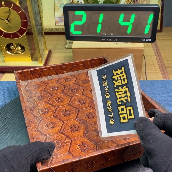 摆件有瑕疵有瑕疵有瑕疵