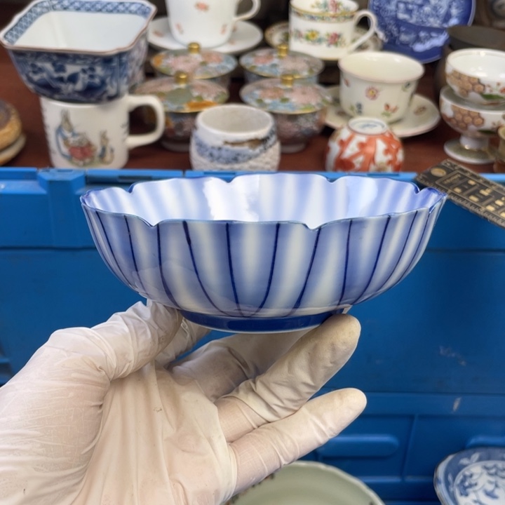 他家瓷器真美…开播了