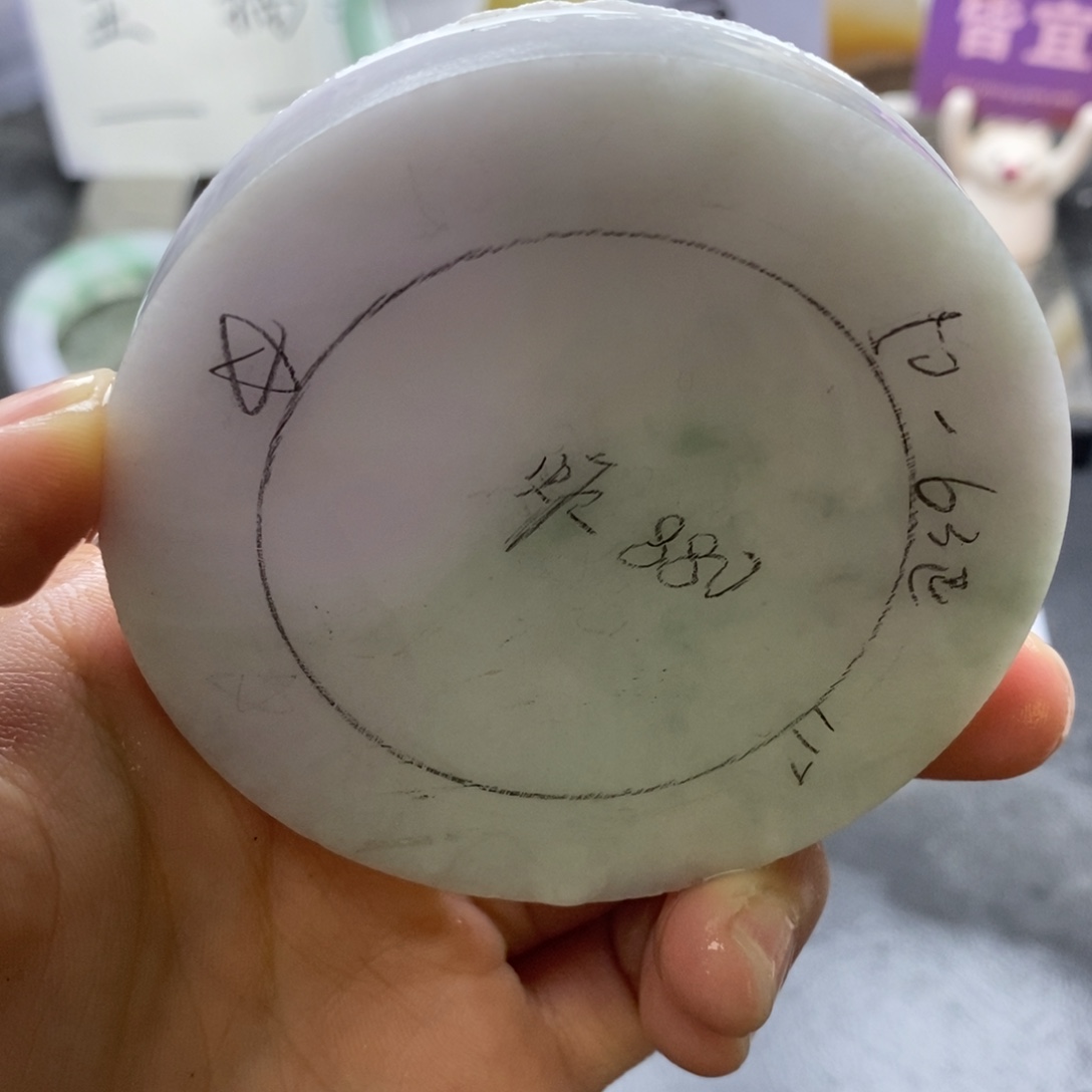 定制翡翠未镶嵌翡翠手镯