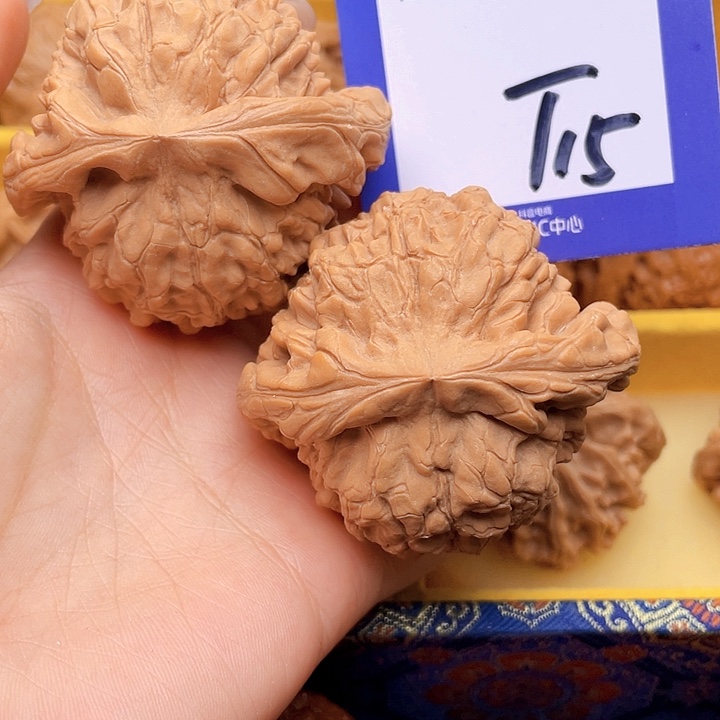 把件文玩核桃D****3文玩核桃龙鼎15