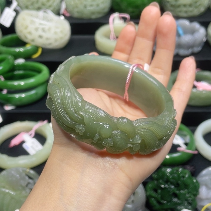 和田玉手镯58+圈口 编号62未镶嵌