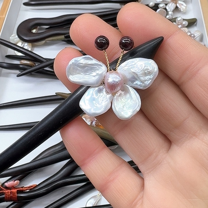 淡水珍珠胸饰银S925镶嵌