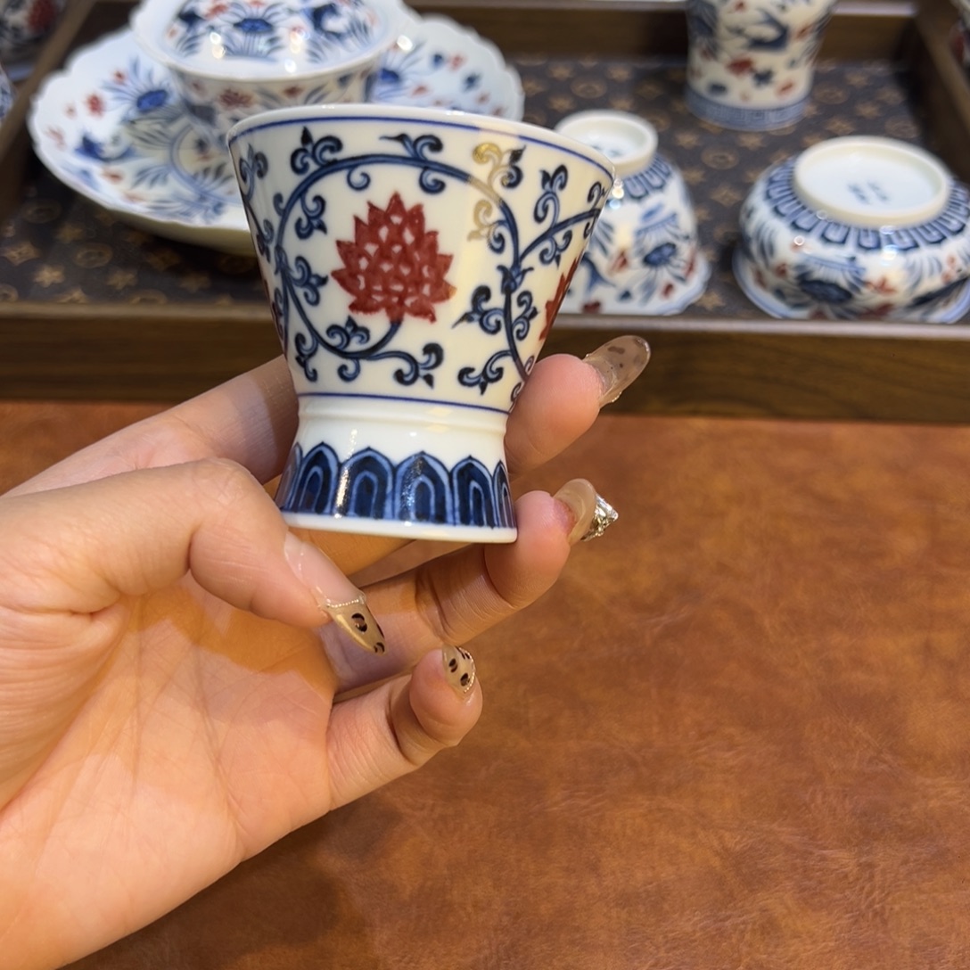 景德镇陶瓷手工手绘