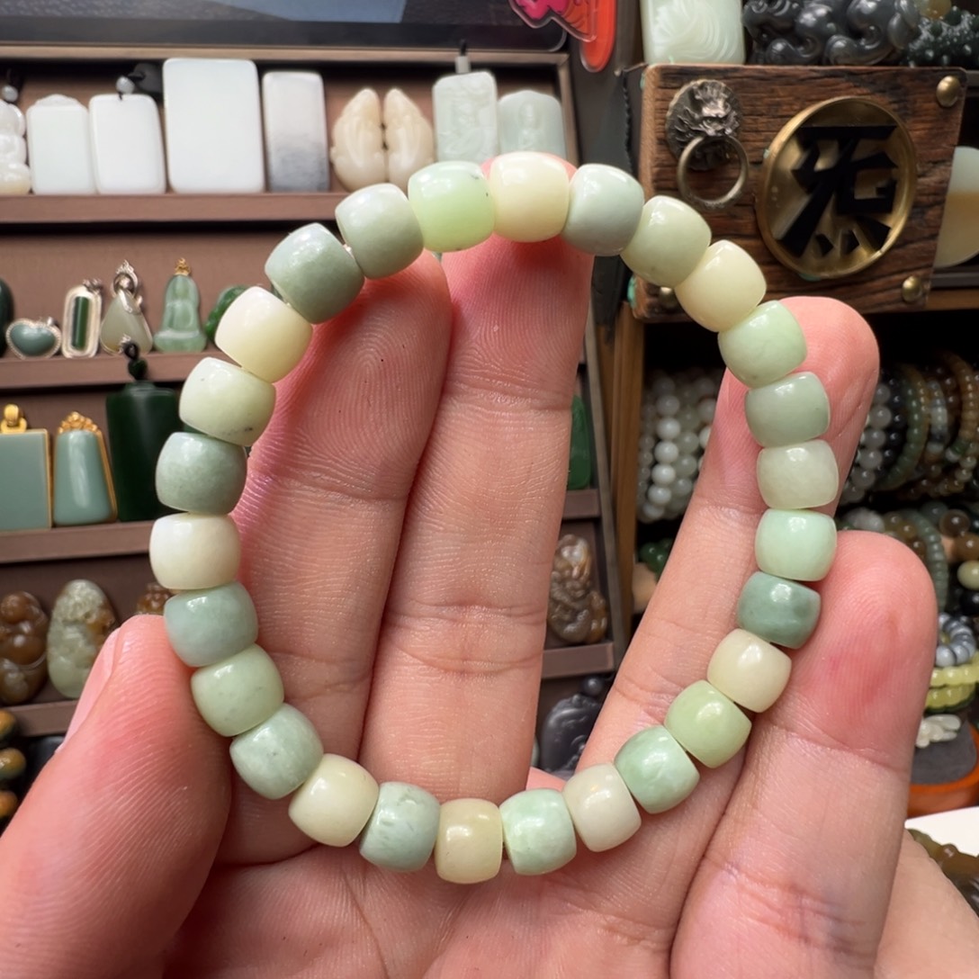 和田玉未镶嵌手串新疆黑羊洞薄荷奶绿多宝8mm货中性价比拉满