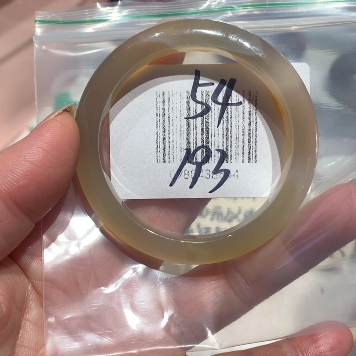 玛瑙/玉髓手镯未镶嵌54