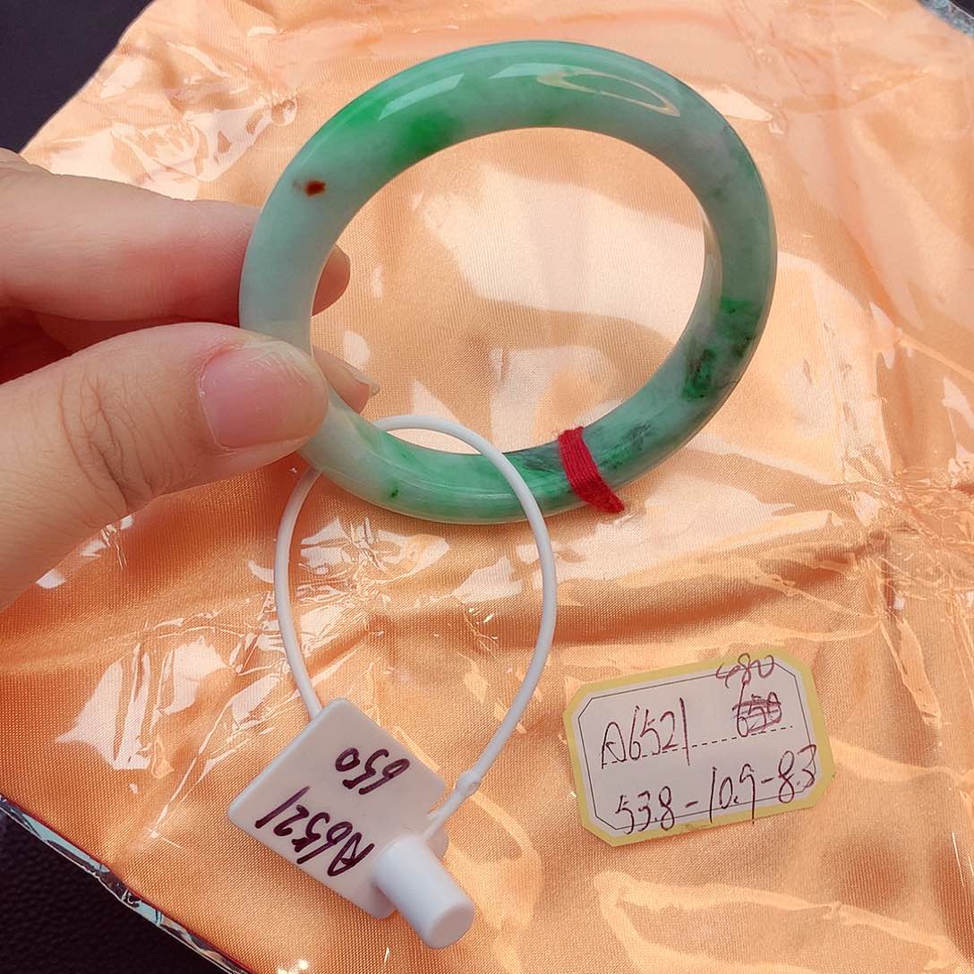 翡翠手镯未镶嵌天然缅甸翡翠A货