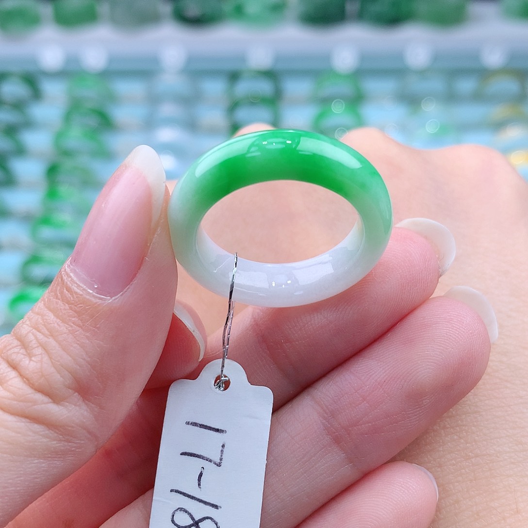 翡翠戒指未镶嵌缅甸翡翠A货