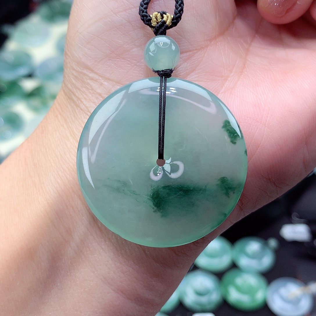 翡翠颈饰未镶嵌尺寸34.8/5.9