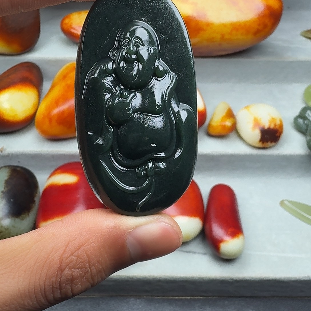 和田玉未镶嵌颈饰