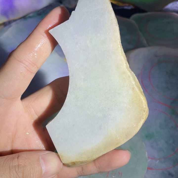 翡翠未镶嵌挂件片料