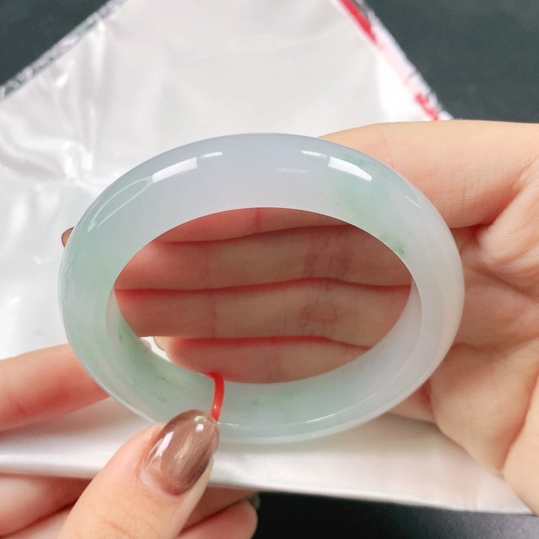 黄***Z翡翠未镶嵌手镯53圈8888
