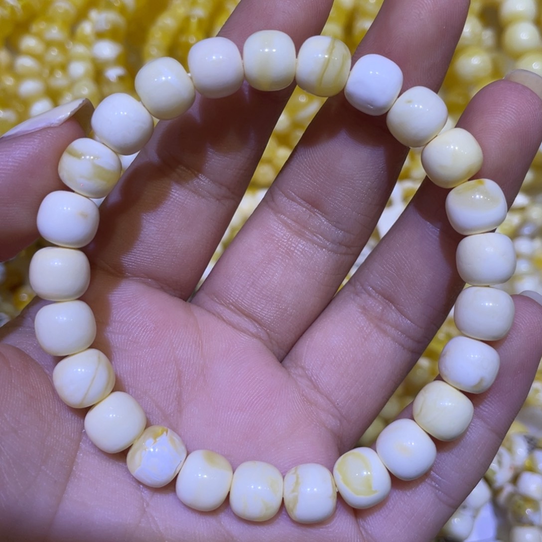 蜜蜡未镶嵌珠宝奇石8.6m