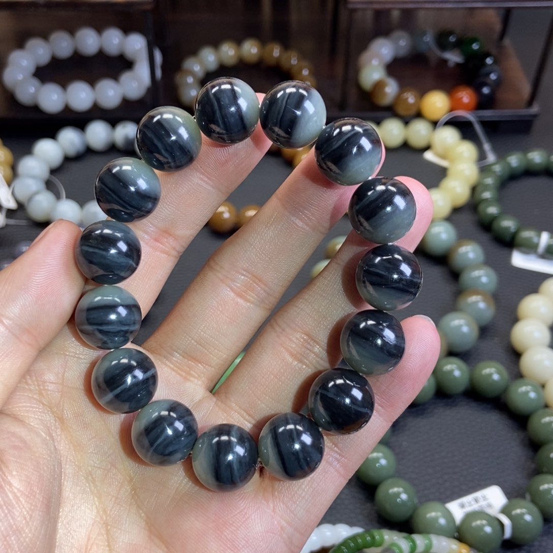 和田玉手串未镶嵌