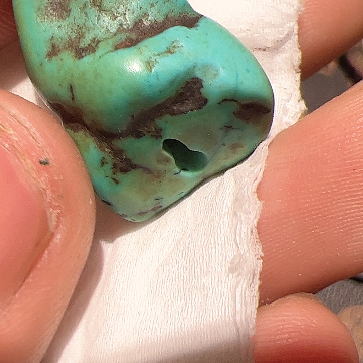 香榧木在家了一个人