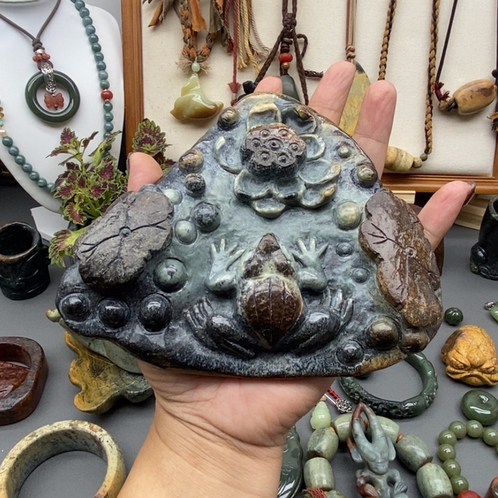 岫岩河磨玉（透闪石质玉）挂件未镶嵌冰**莉