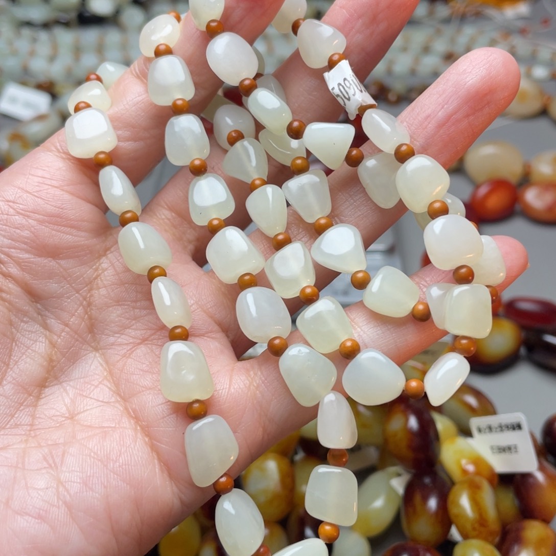 和田玉未镶嵌手链