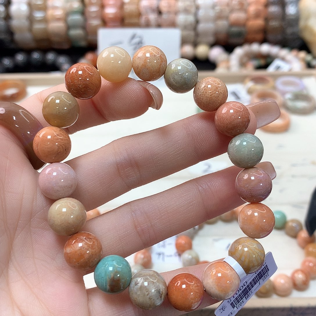 硅化珊瑚（珊瑚玉）手链未镶嵌佛****宝543