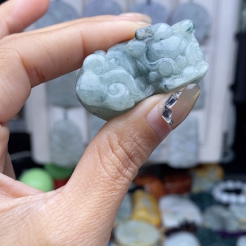 翡翠颈饰未镶嵌翡翠