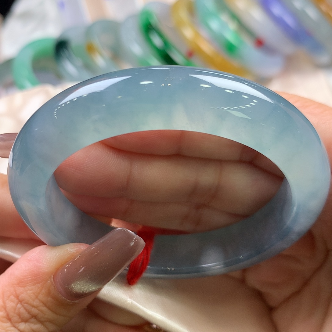 翡翠未镶嵌手镯53.3正圈