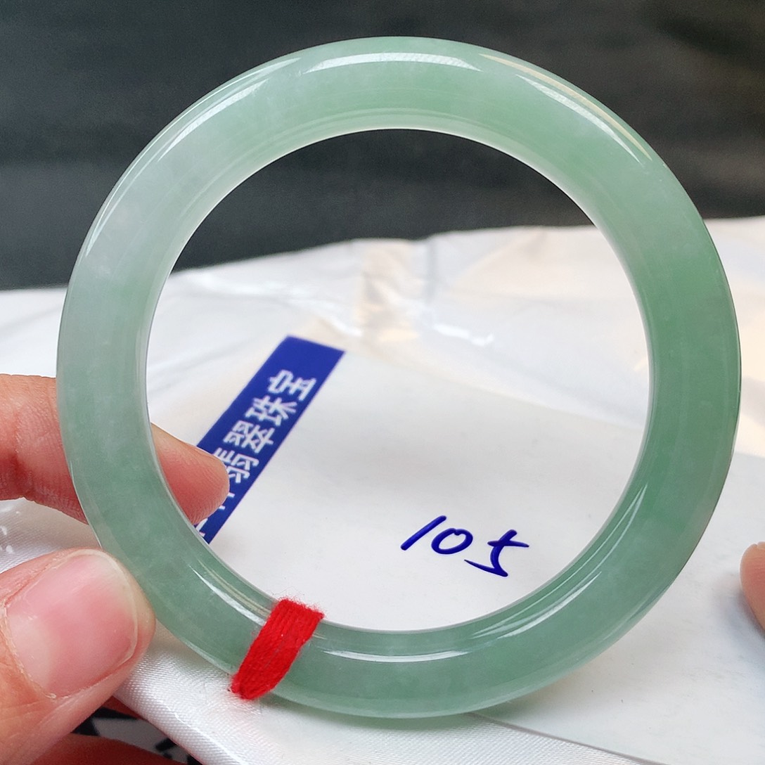 翡翠手镯未镶嵌105号