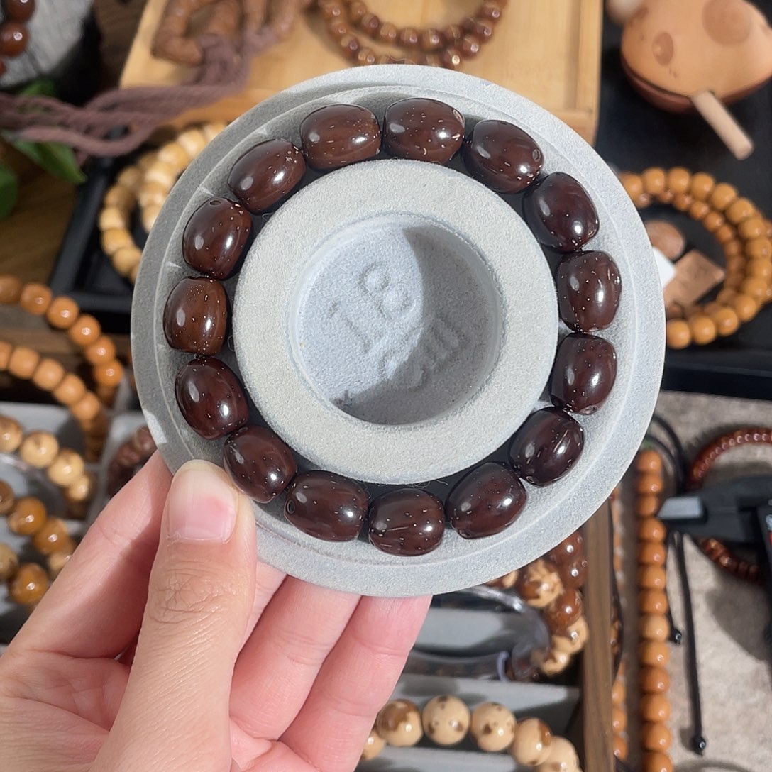 紫金鼠手串12+红油枣珠小全品