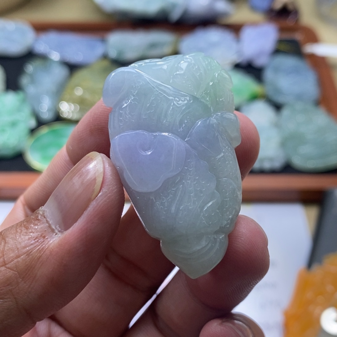 【闪购商品】翡翠未镶嵌颈饰11111111111