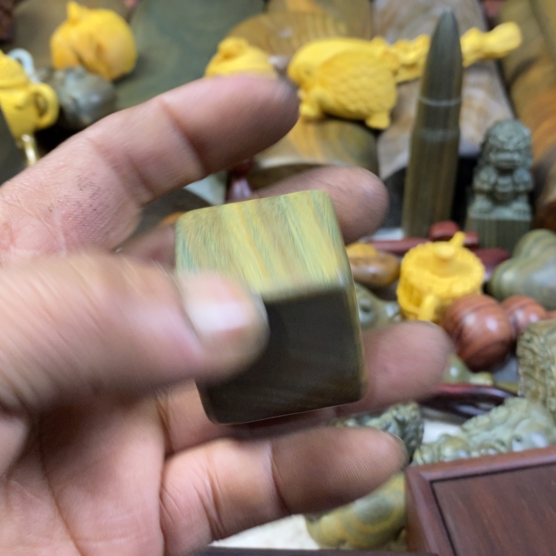 陶瓷绿檀木制工艺品5