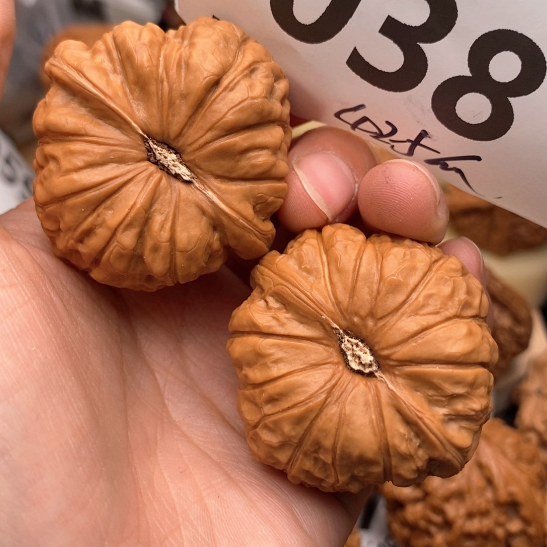 文玩核桃把件038号42.5瓜